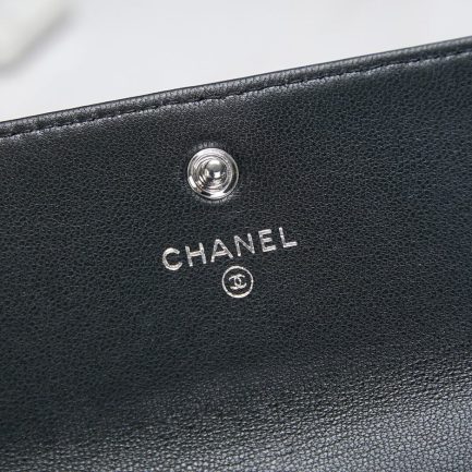 Ch**el classic long wallet