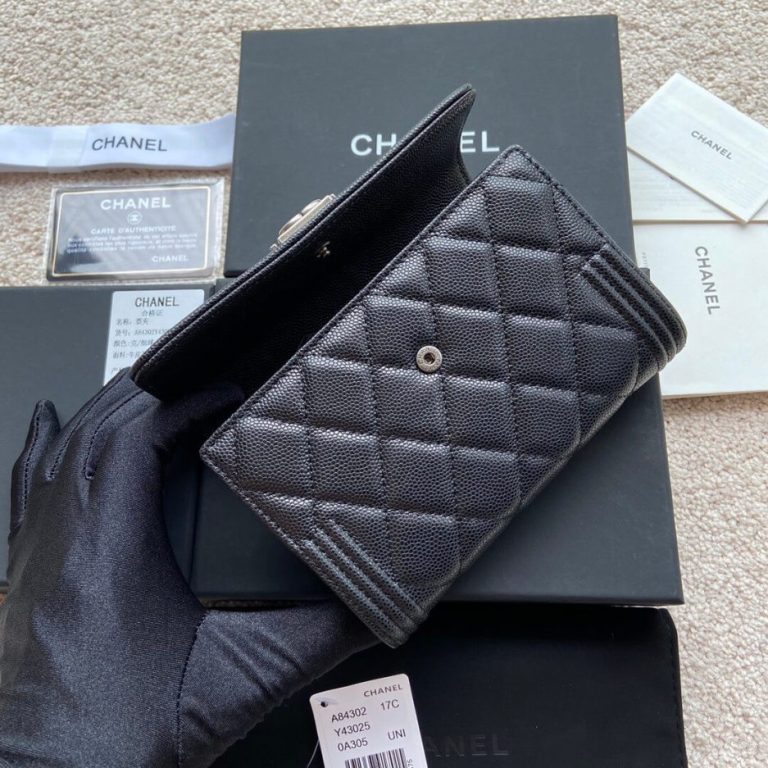 Ch**el boy long wallet