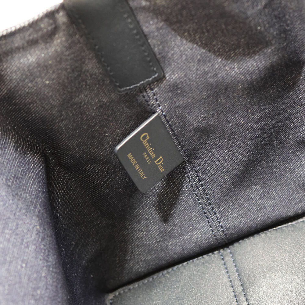 Medium D10r Toujours Bag
