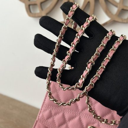 Ch**el Chain Clutch
