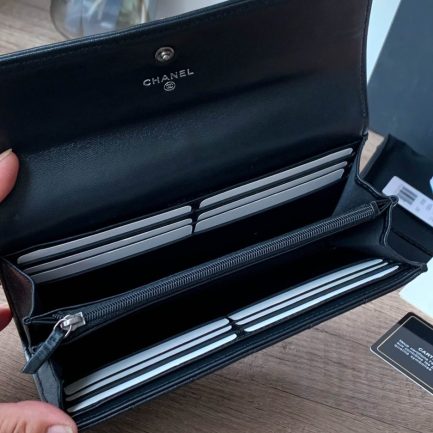 Ch**el classic long wallet