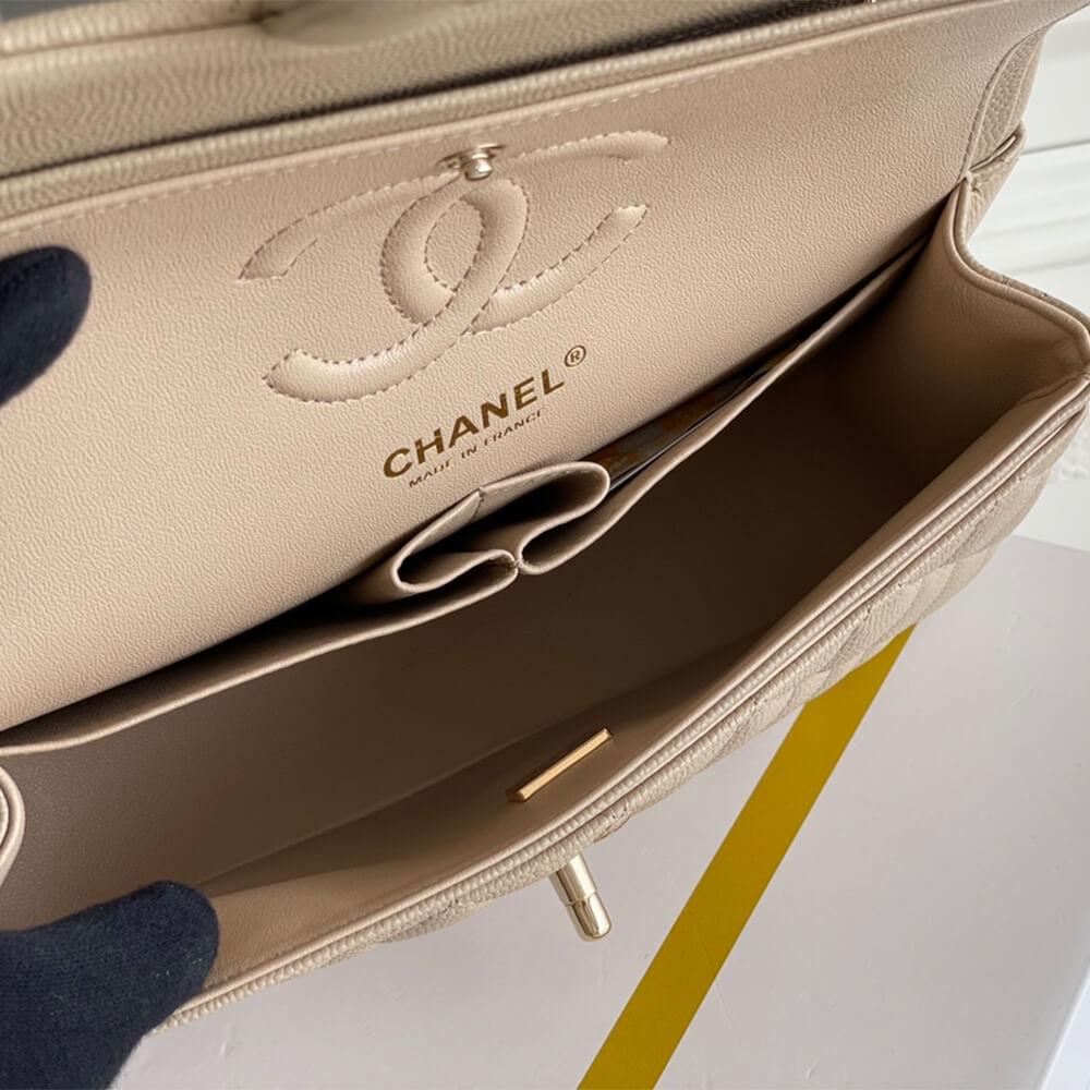 Ch**el SMALL CLASSIC HANDBAG