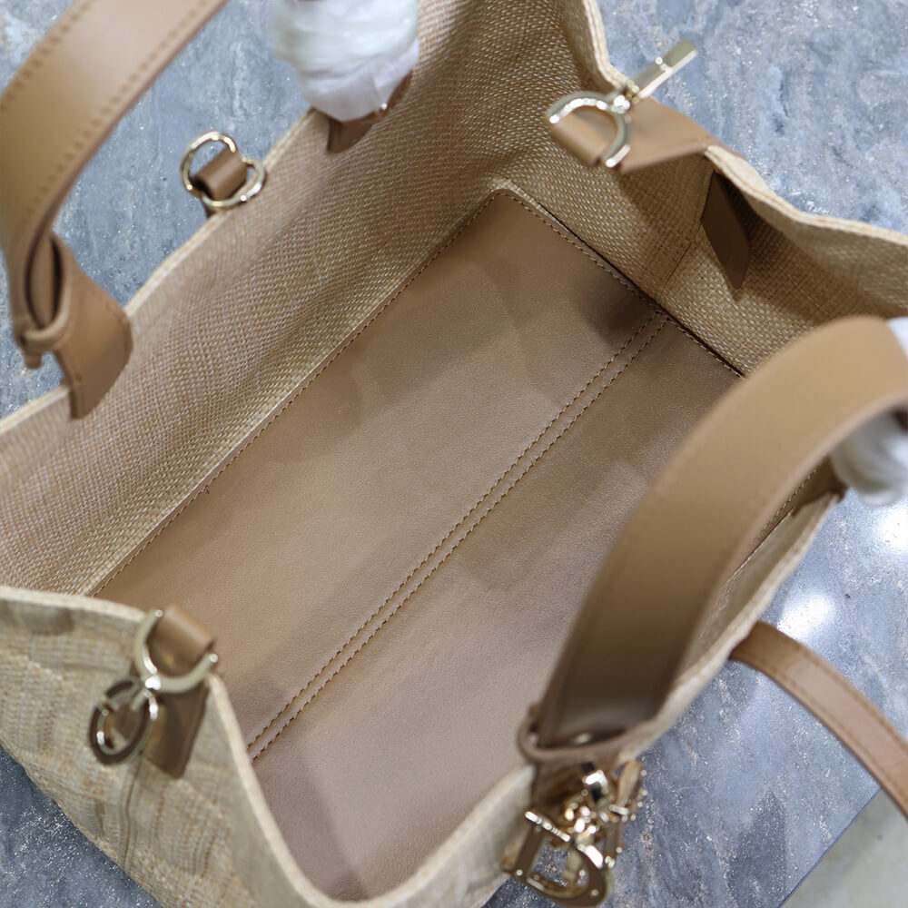 Medium D10r Toujours Bag