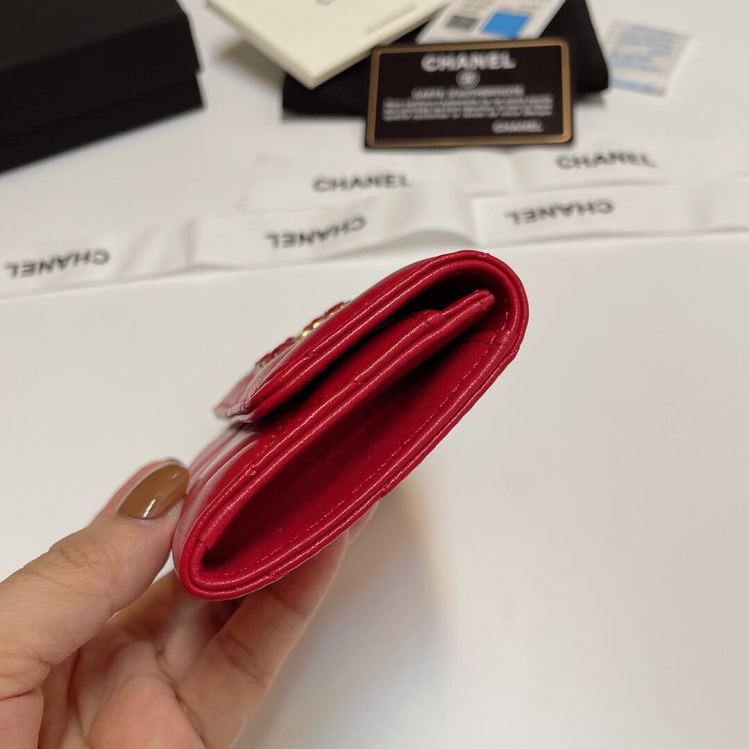 Ch**el 19 card holder with flap