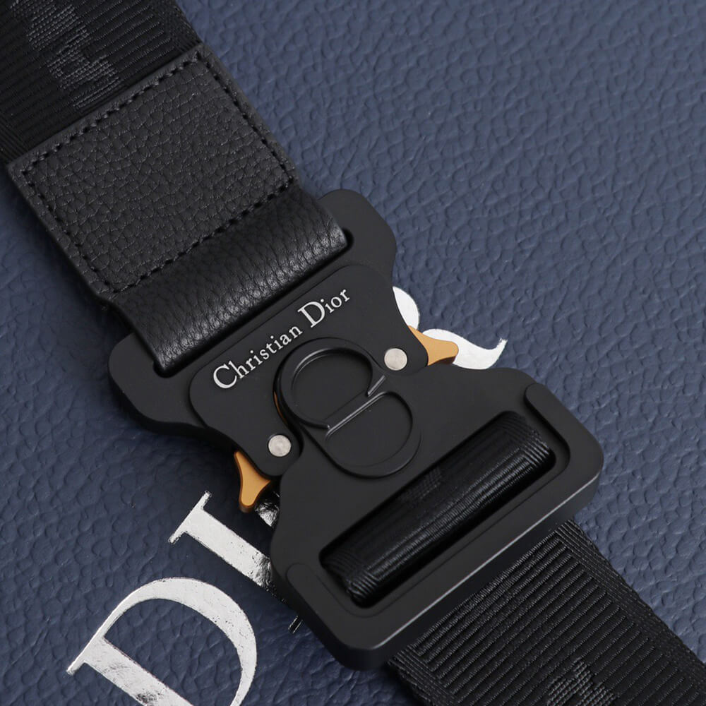 D10r Saddle Bag