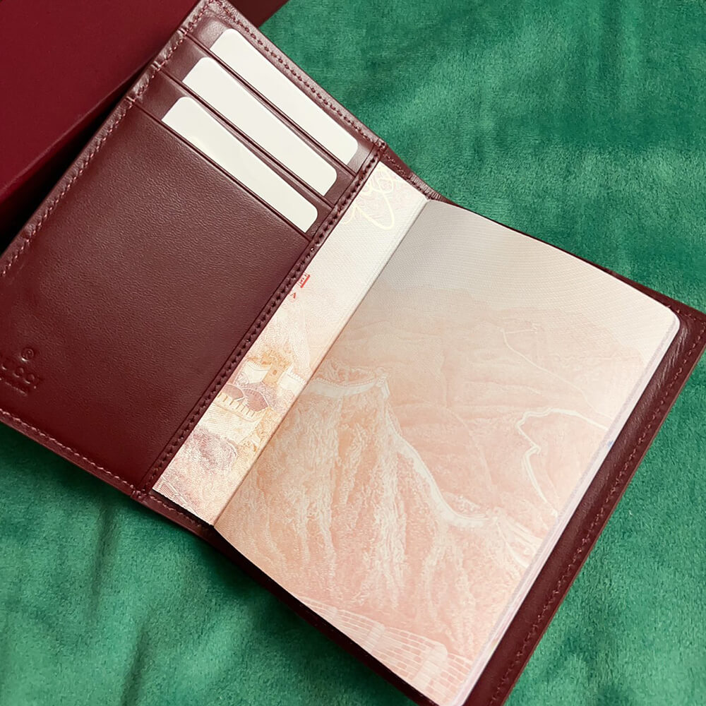 Bi-color GG card case with owl detail