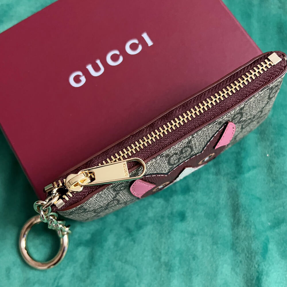 GG key case with cat detail