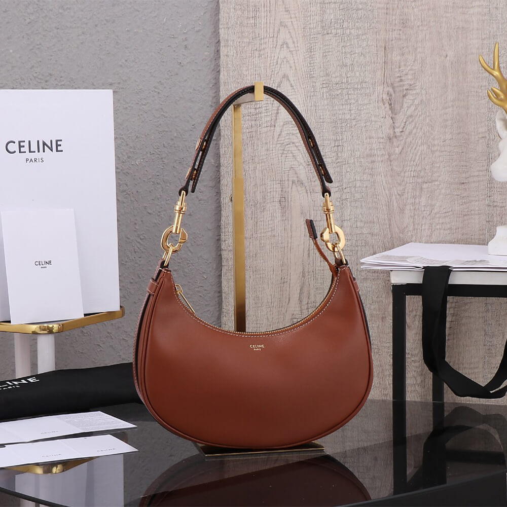 CAMILLE Medium Ava Shoulder Bag in Smooth Calfskin