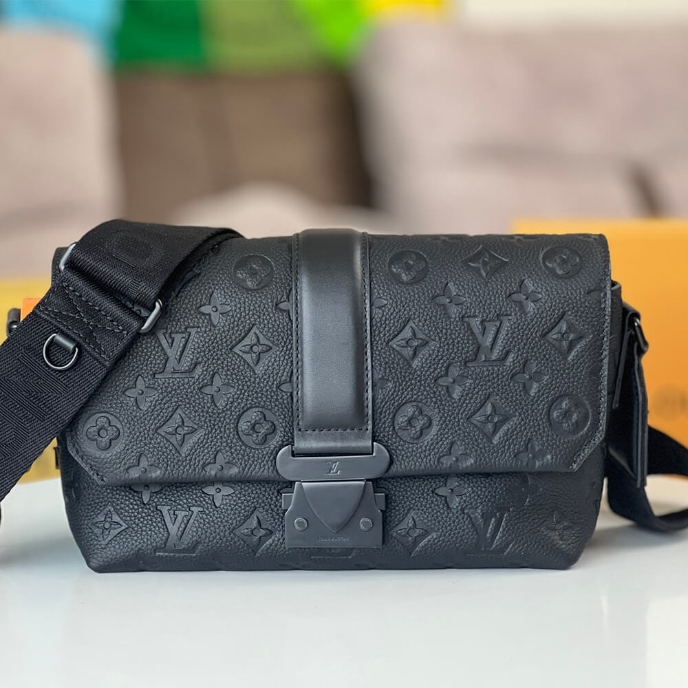 LV S-Cape Messenger