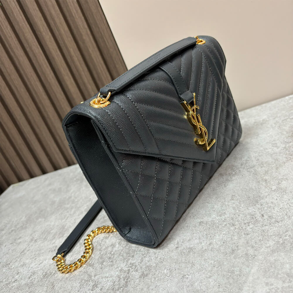 Y51 envelope medium in grained leather