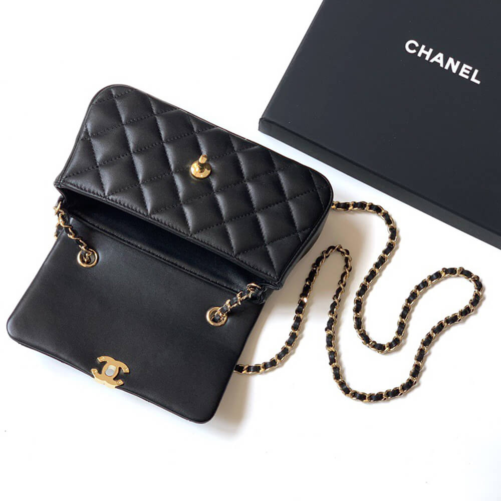 Ch**el FLAP PHONE HOLDER WITH CHAIN(HIGH-END GRADE)