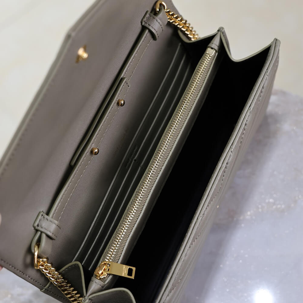 Y51 cassandre chain wallet in lambskin