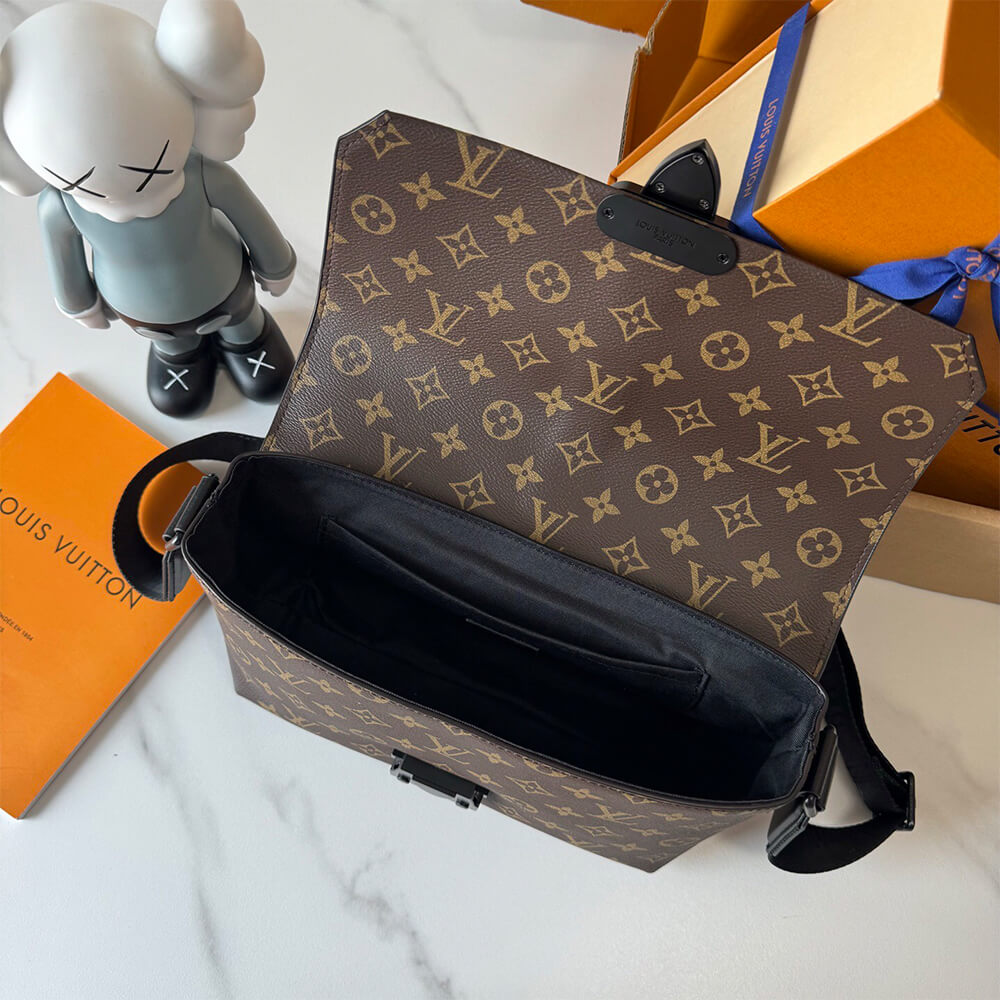 LV S-Cape Messenger