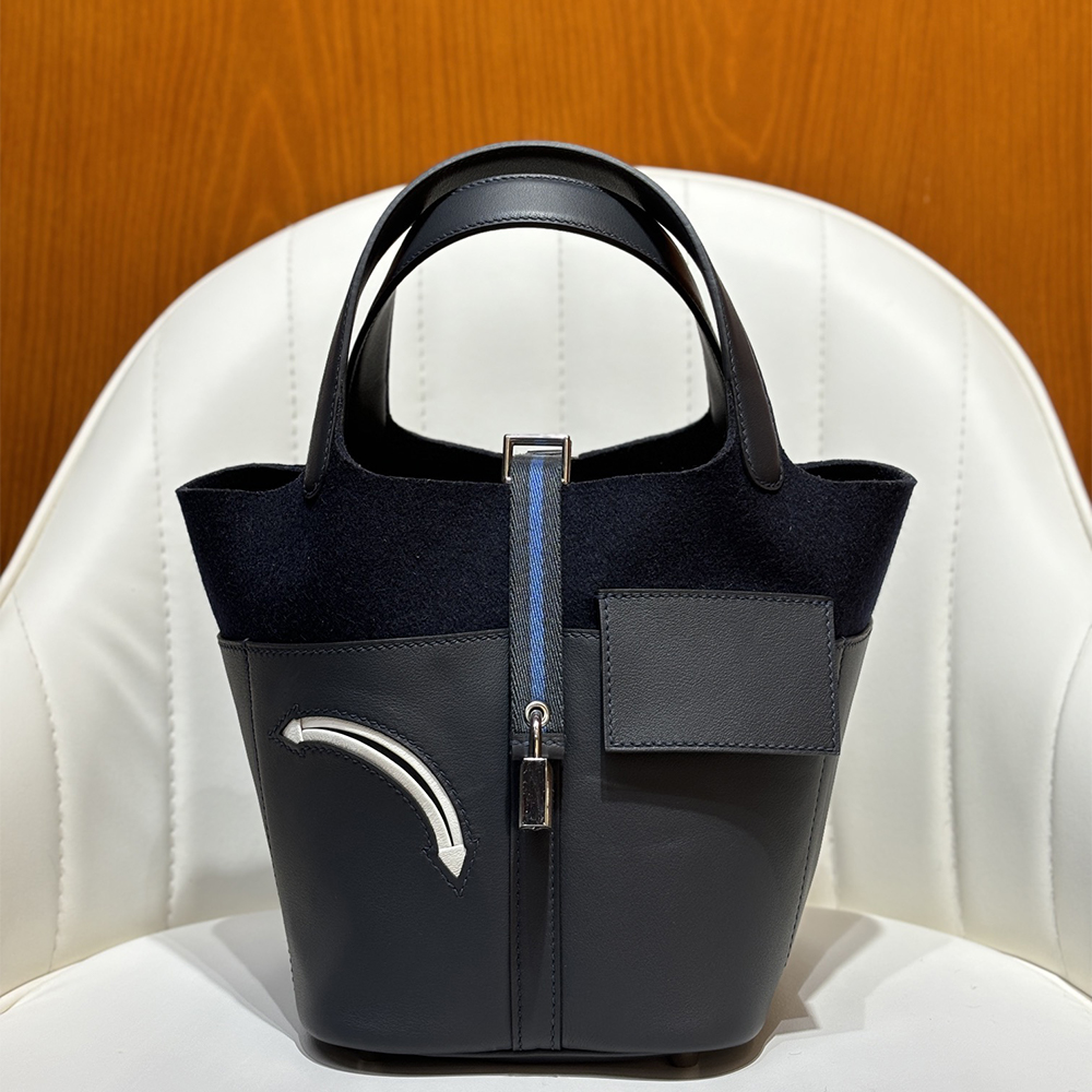 H**me5 Picotin Lock 18 Tote
