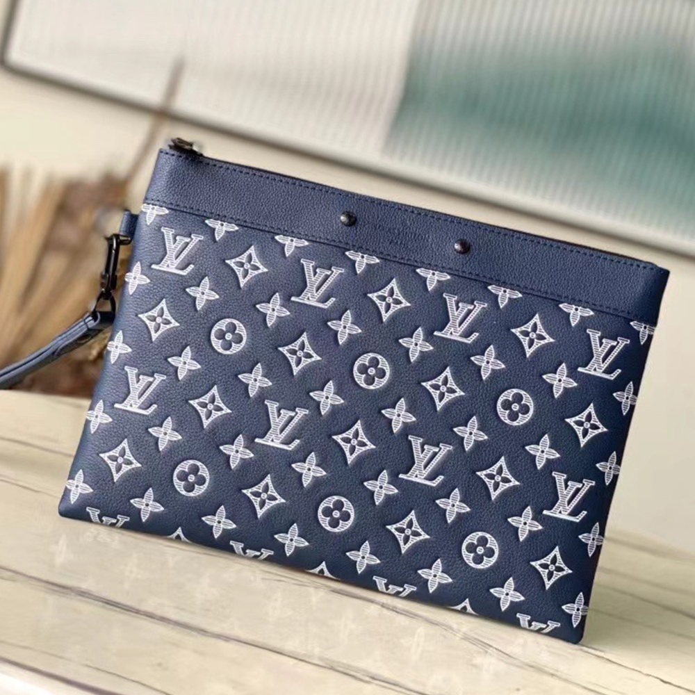 LV POCHETTE TO-GO CLUTCH