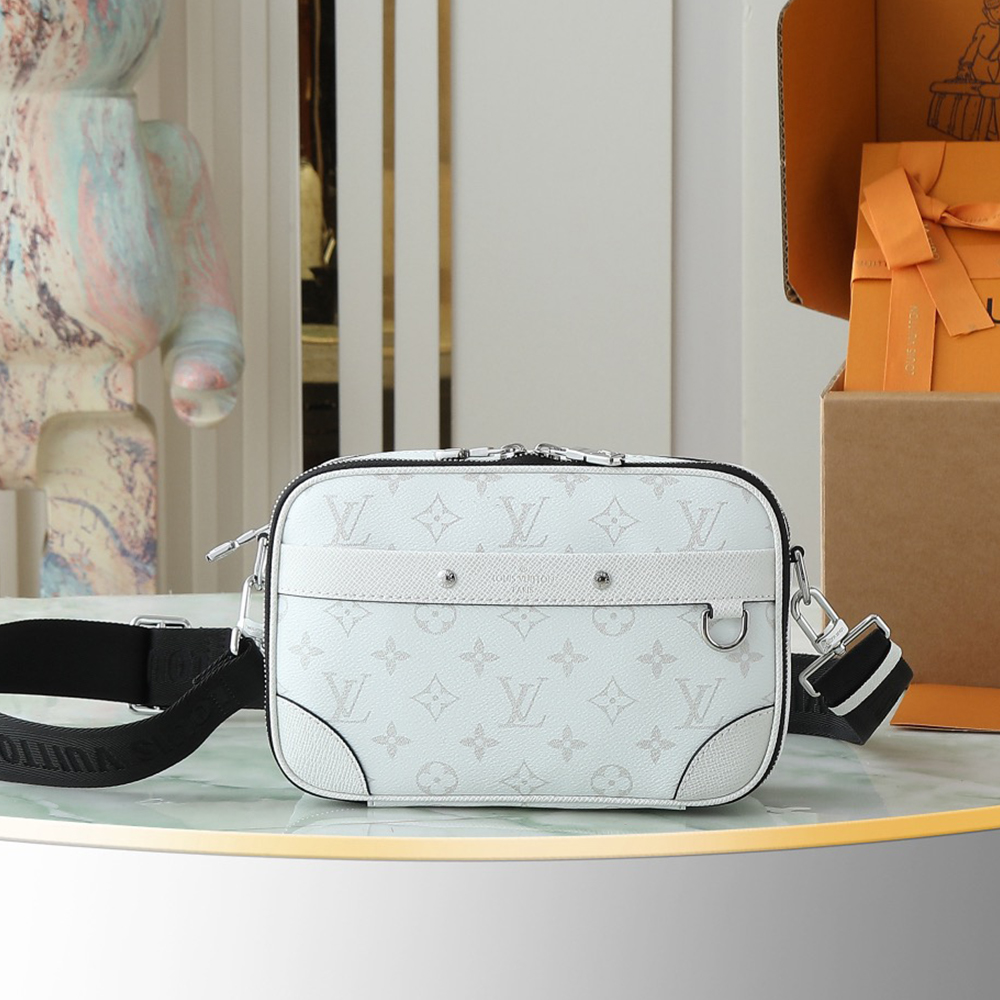 ALPHA MESSENGER BAG