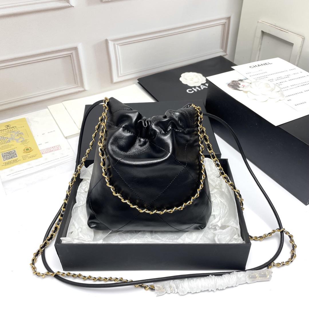 Ch**el 22 mini handbag