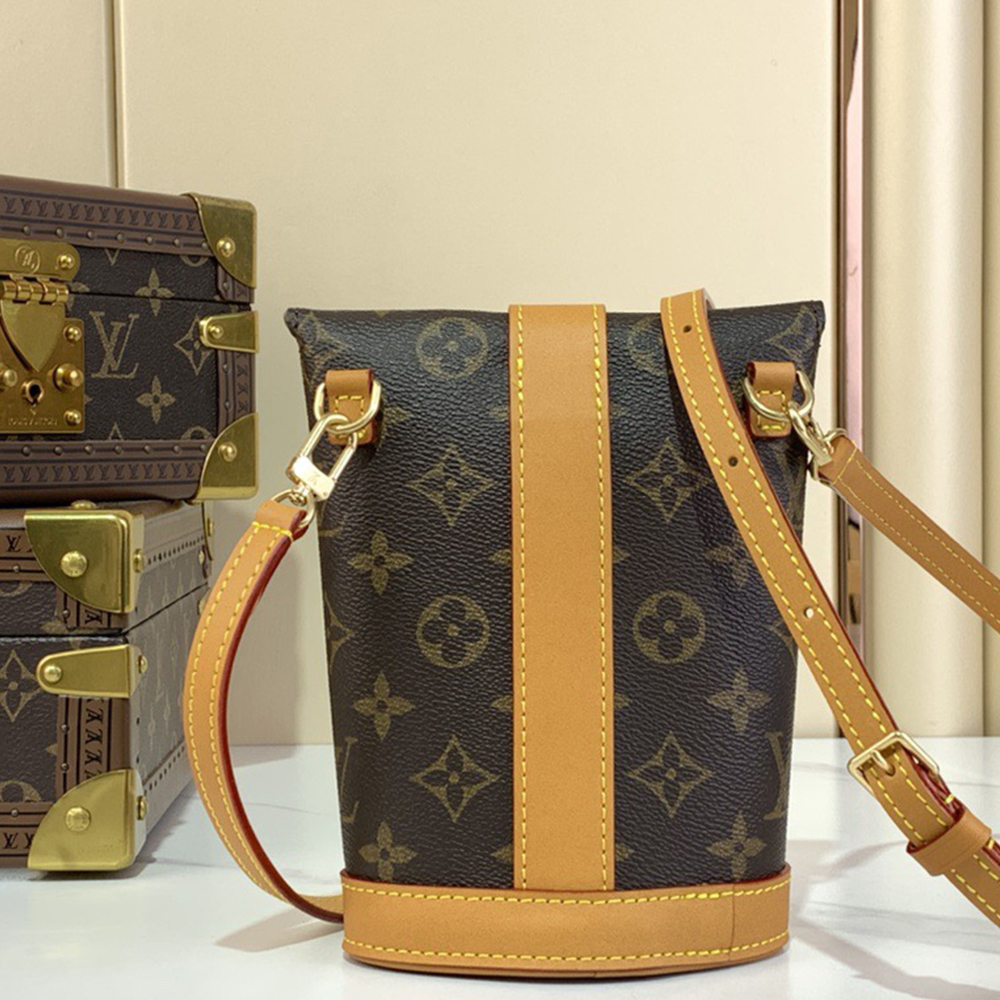 LV ENVELOPE POUCH BAG(HIGH-END GRADE)