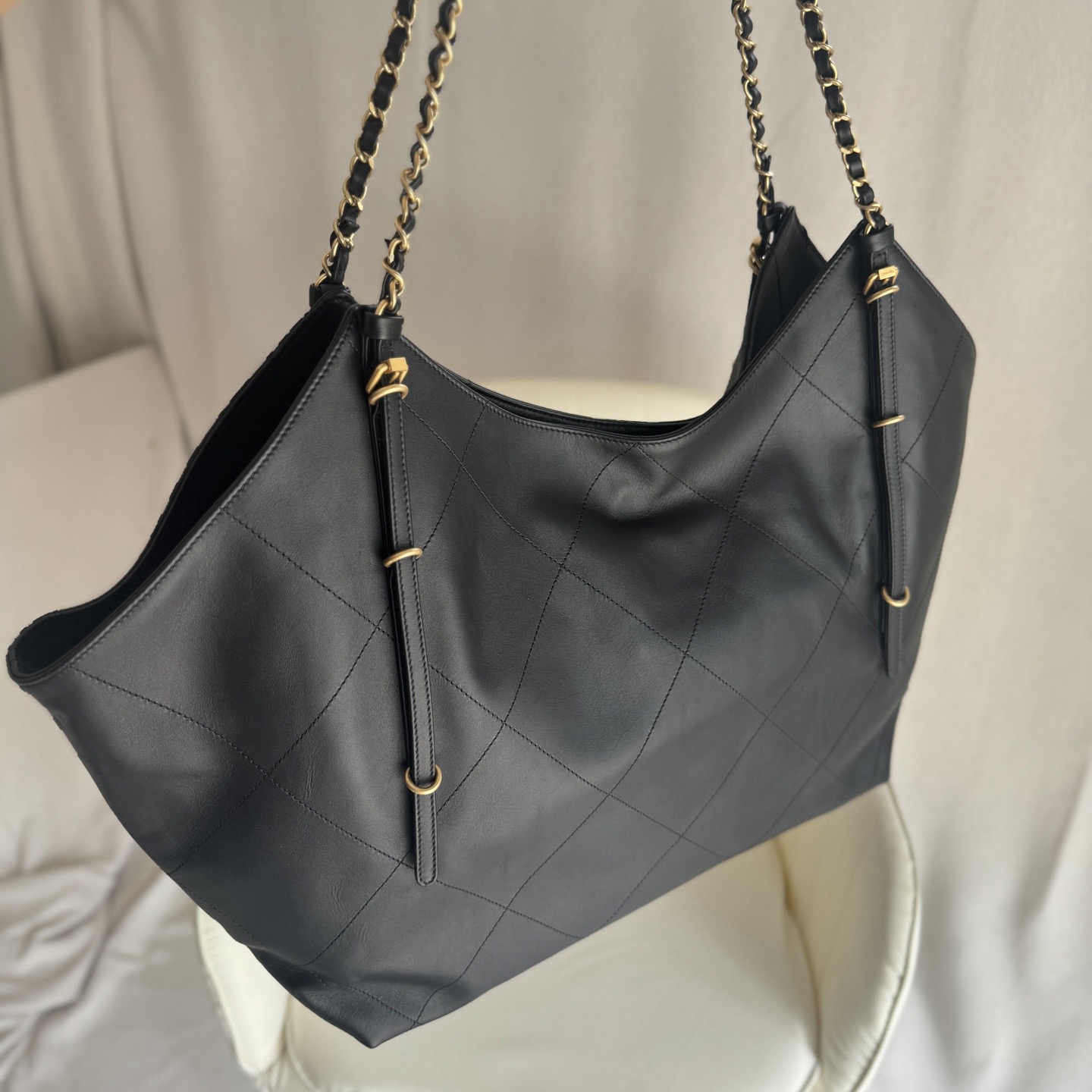 Ch**el Maxi Shopping Bag(HIGH-END GRADE)