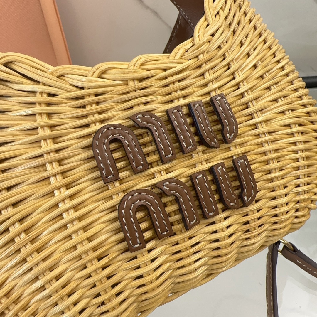 M1um1u Wander wicker handbag(HIGH-END GRADE)