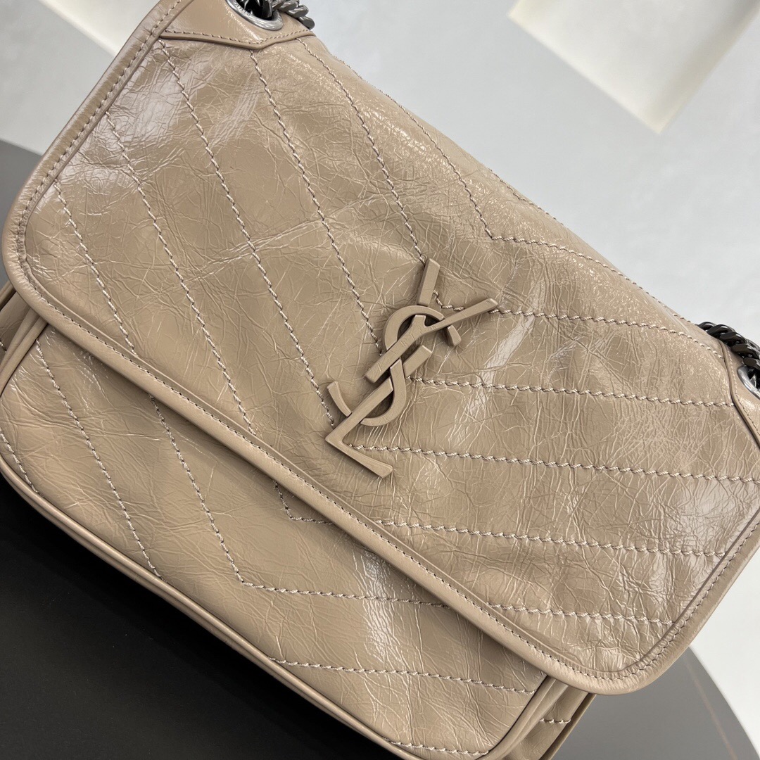 Y51 Sa1nt Lau*nt Medium(HIGH-END GRADE)