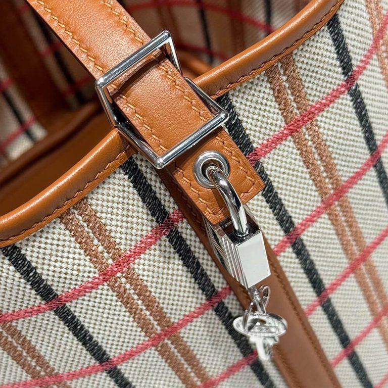 H**me5 Picotin Lock 18 Tote
