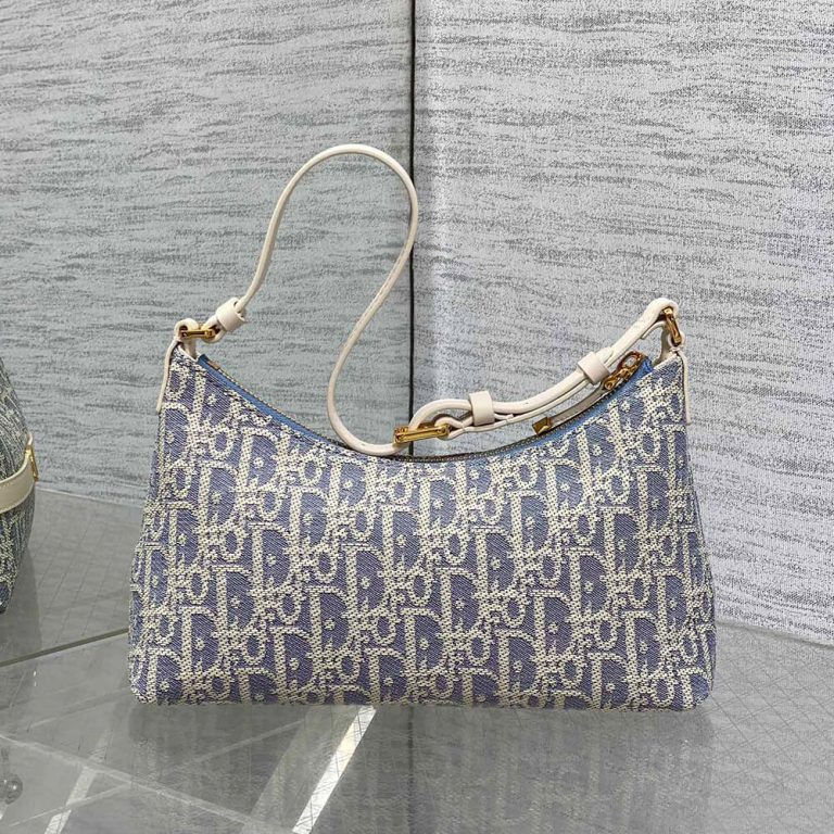 30 Montaigne Cigale mini bag