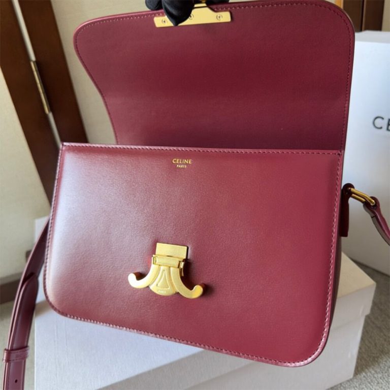 Ce1i*e CLASSIQUE TRIOMPHE BAG in shiny calfskin(HIGH-END GRADE)
