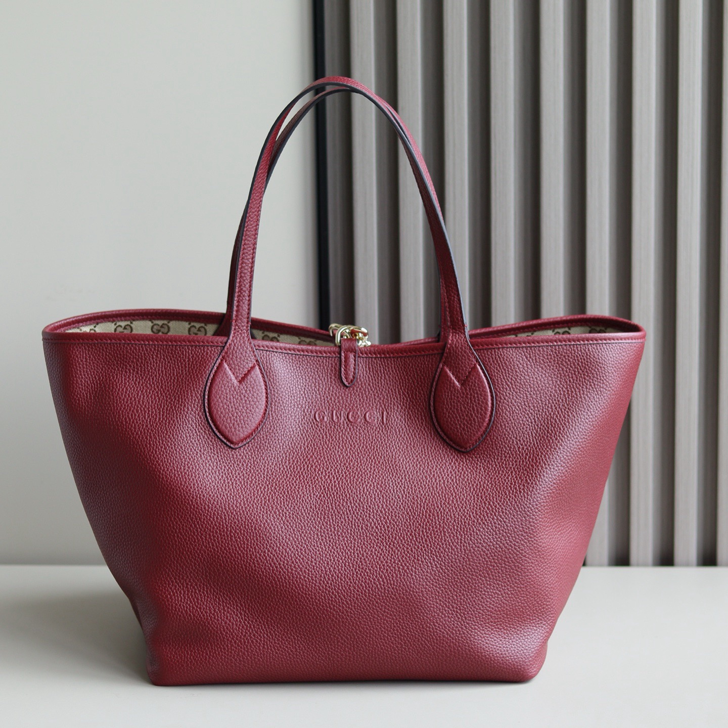 Gvc*1 Totissima medium reversible tote bag