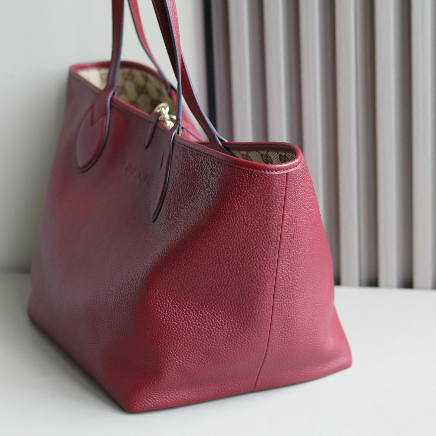 Gvc*1 Totissima medium reversible tote bag
