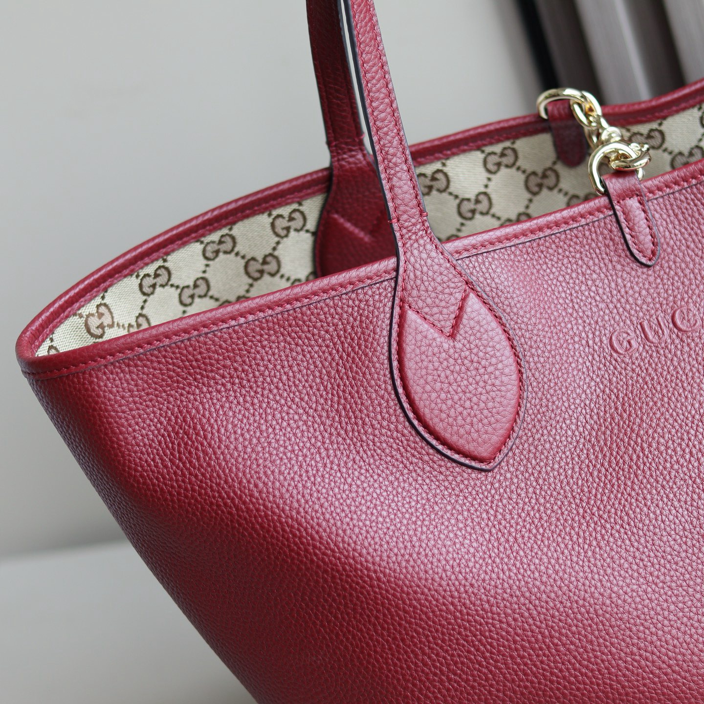Gvc*1 Totissima medium reversible tote bag