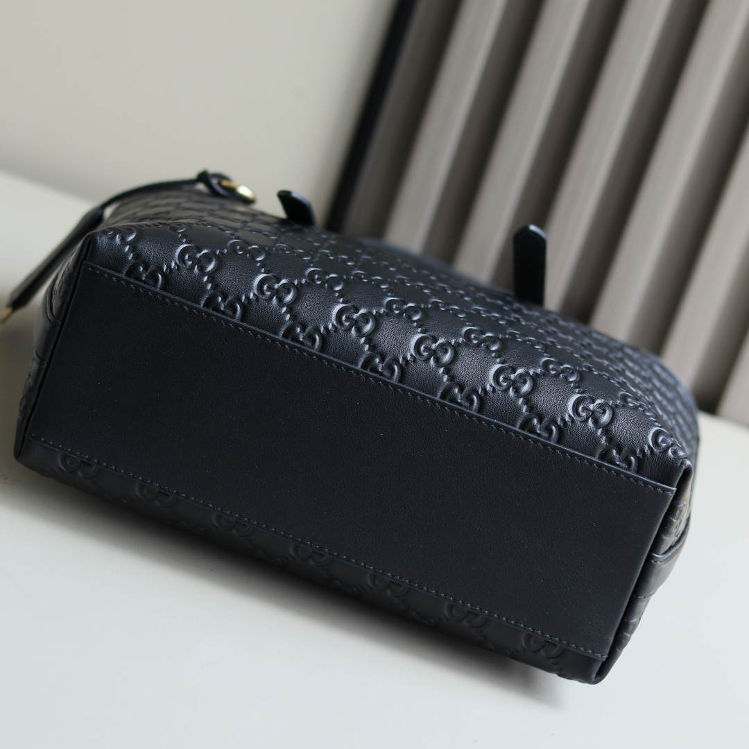 GG Emblem medium tote bag