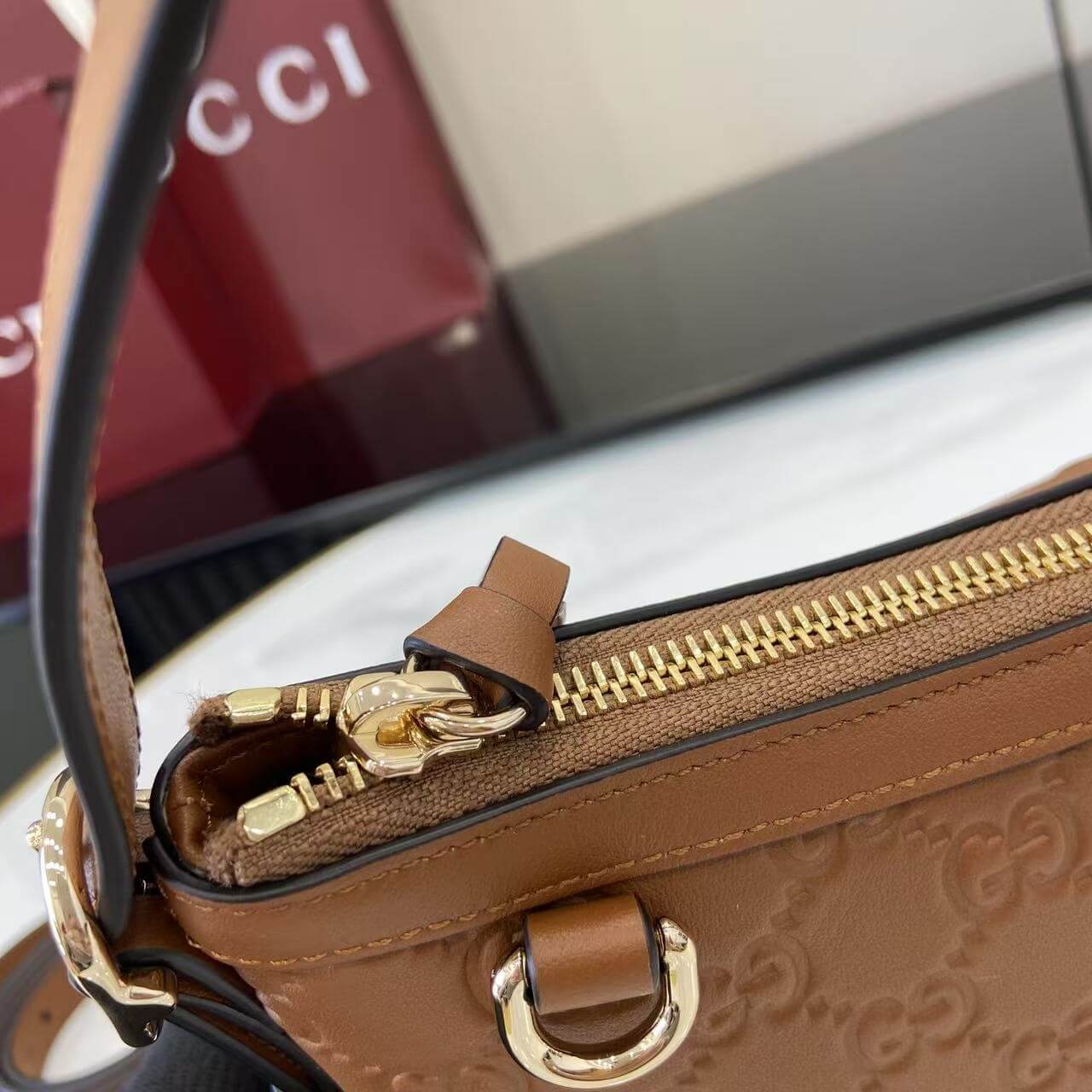 GG Emblem small shoulder bag