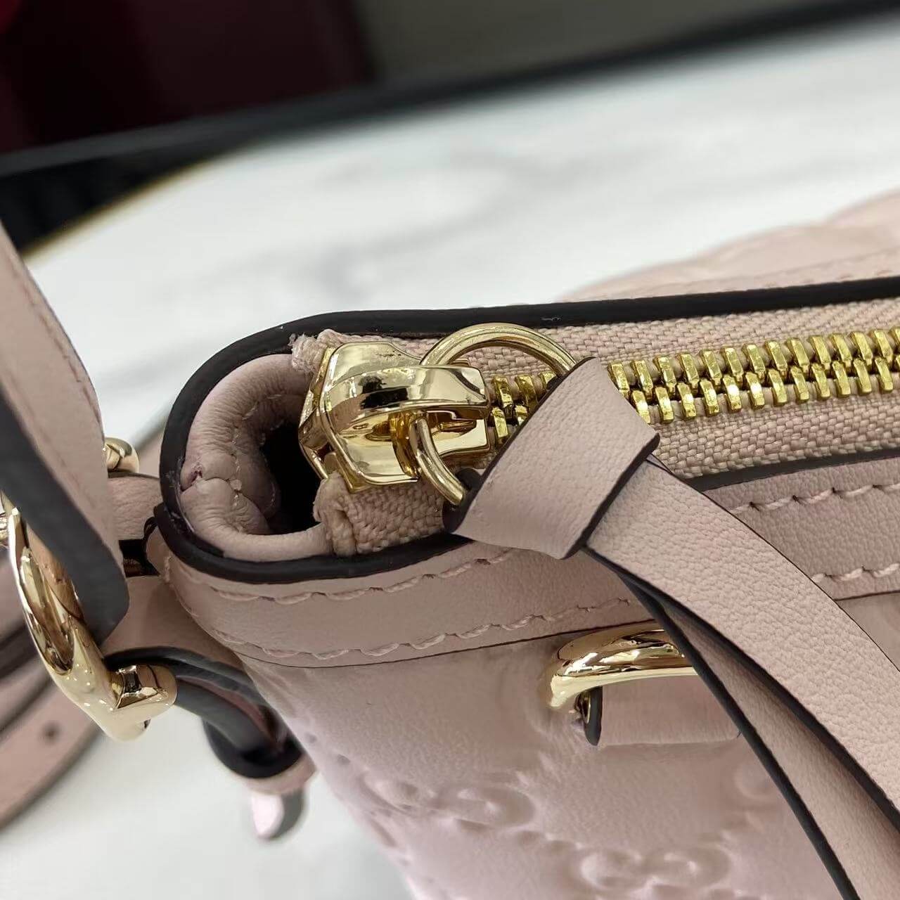 GG Emblem small shoulder bag