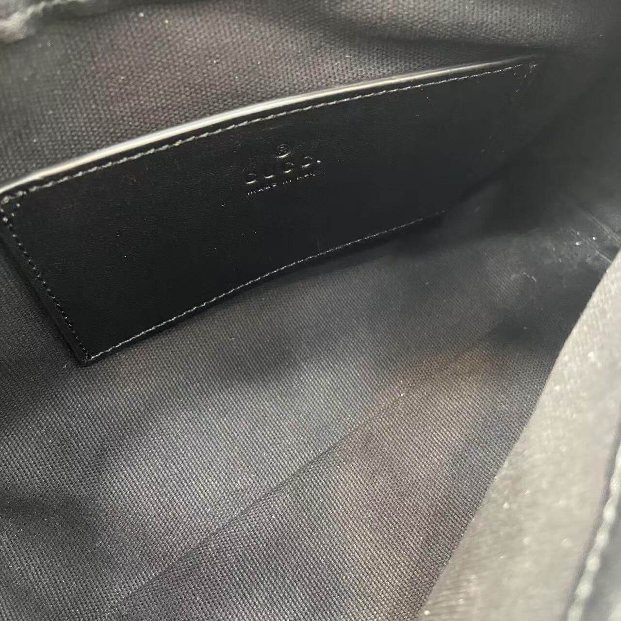 GG Emblem small shoulder bag