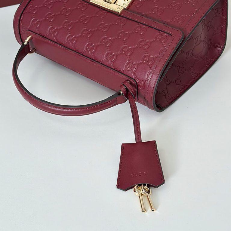 Gvc*1 Padlock medium top handle bag