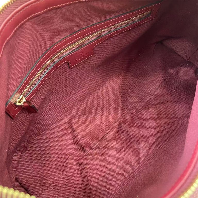 GG Emblem medium shoulder bag