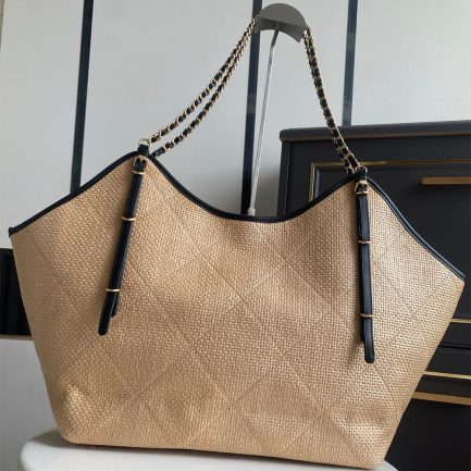 Ch**el MAXI SHOPPING BAG(HIGH-END GRADE)