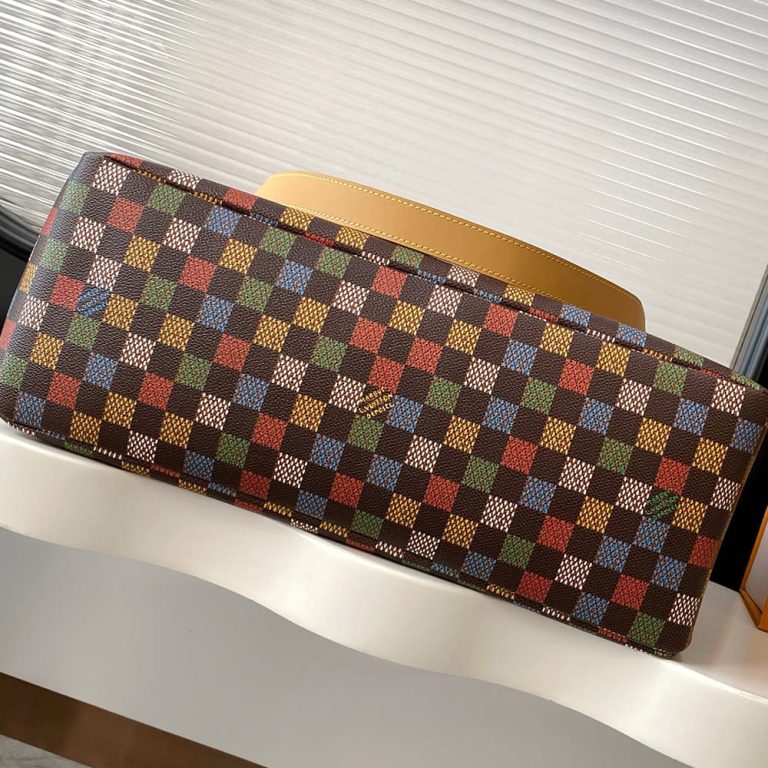 LV Shopper Tote MM