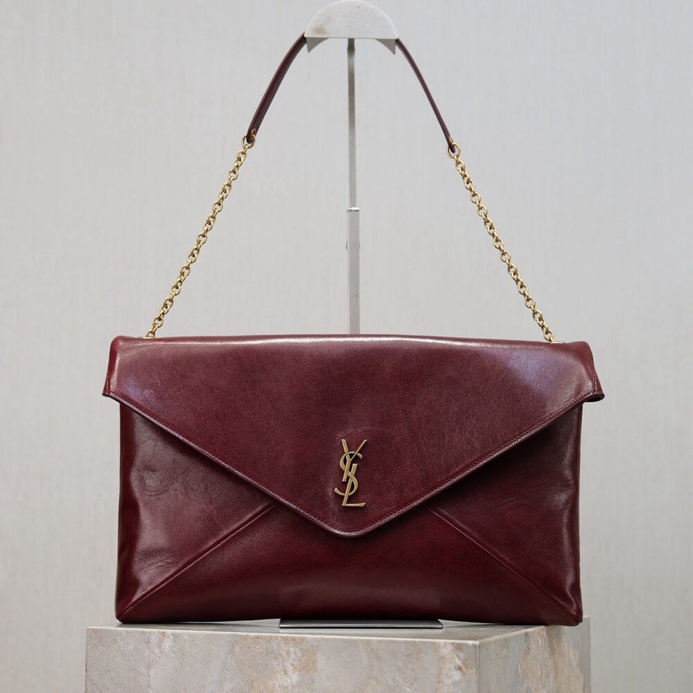 Y51 CASSANDRE XXL envelope pouch on chain in lambskin
