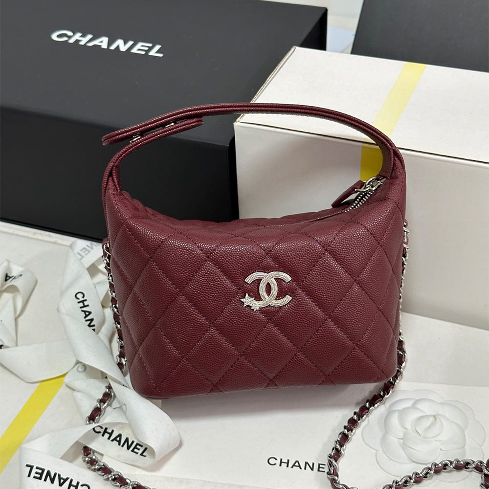 Ch**el Clutch with Chain(HIGH-END GRADE)