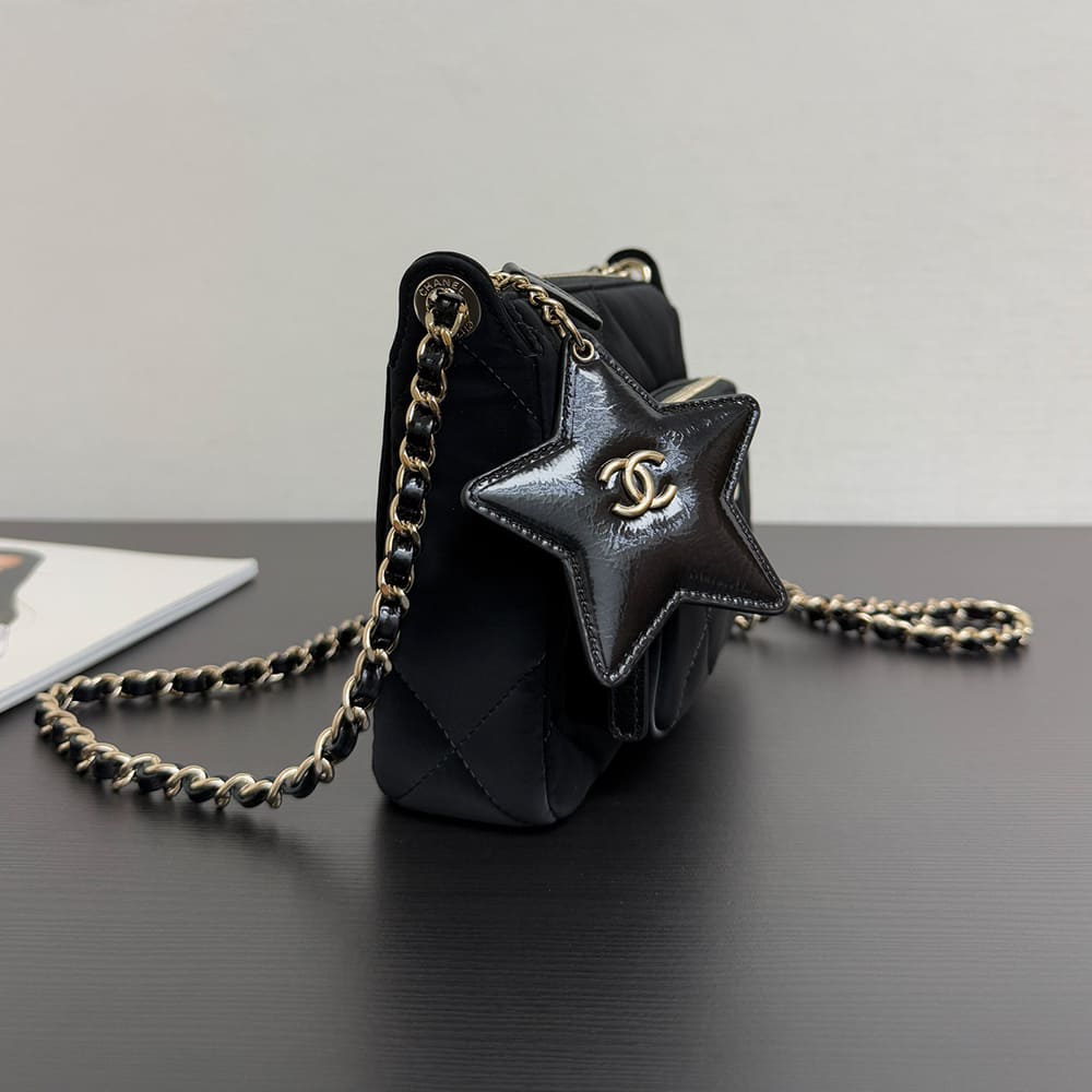 Ch**el CLUTCH WITH CHAIN(HIGH-END GRADE)