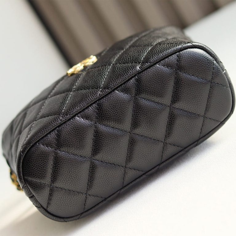 Ch**el Clutch with Chain(HIGH-END GRADE)