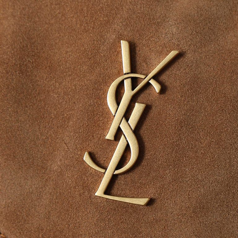 Y51 CASSANDRE large envelope pouch in lambskin