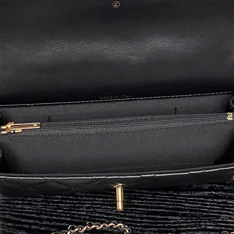Ch**el CLUTCH WITH CHAIN(HIGH-END GRADE)