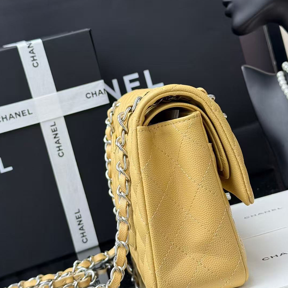 Ch**el Classic Flap Handbag(tax-free grade)
