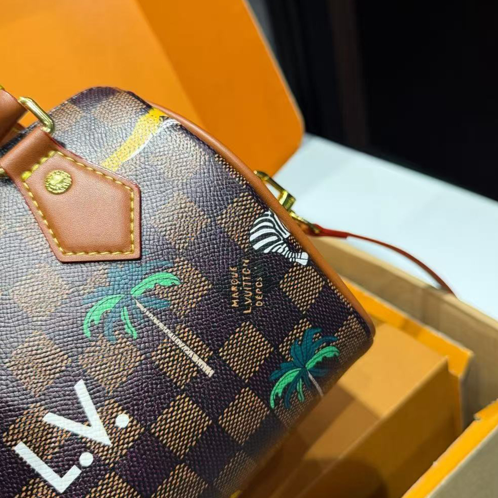 SPEEDY BANDOULIÈRE 18 handbag – LV X THE DARJELING LIMITED series(HIGH-END GRADE)