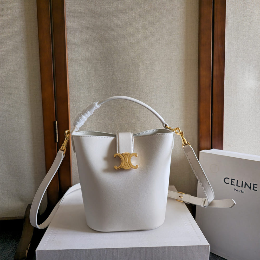 Ce1i*e SMALL BUCKET L0visE IN SMOOTH CALFSKIN(HIGH-END GRADE)
