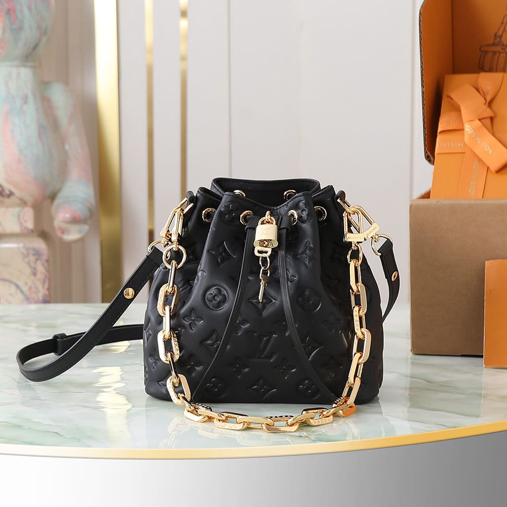 LV Coussin Bucket