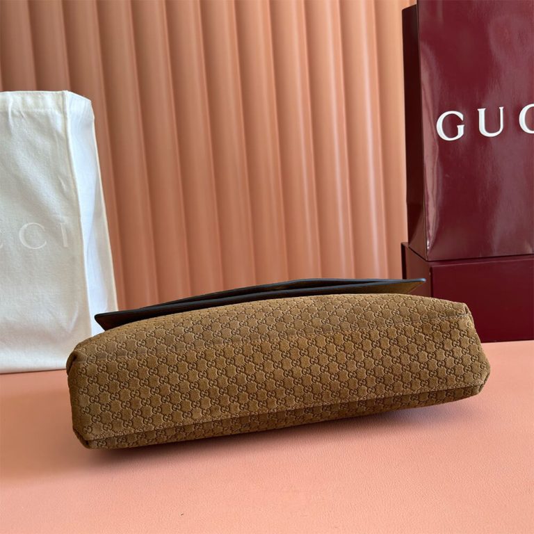 Gvc*1 Large shoulder bag with chain(HIGH-END GRADE)